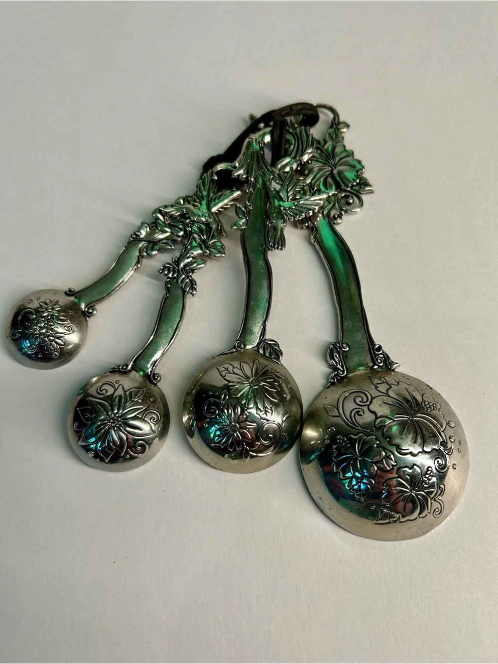 Ganz Measuring Spoon Set - Silver with Pink & Green Accents
